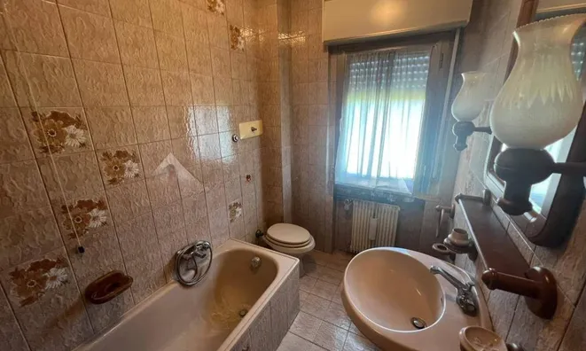 Недвижимость Квартира на улице Доницетти: 11