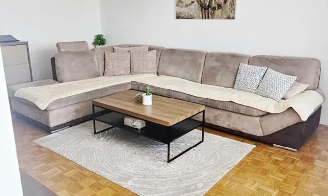 Недвижимость Квартира, 2,5 комнаты, Любляна: 2