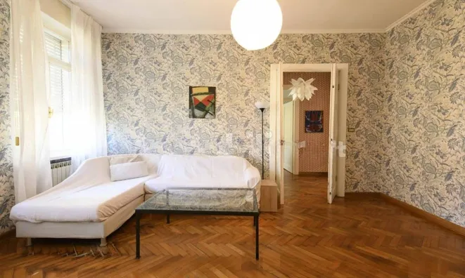 Недвижимость Квартира на улице Италия: 5