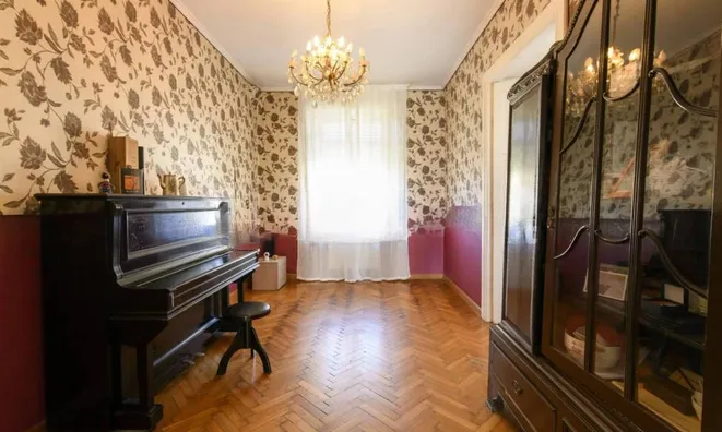 Недвижимость Квартира на улице Италия: 8