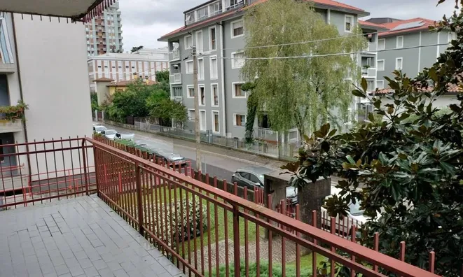 Недвижимость Трехкомнатная квартира в центре Гориции: 12