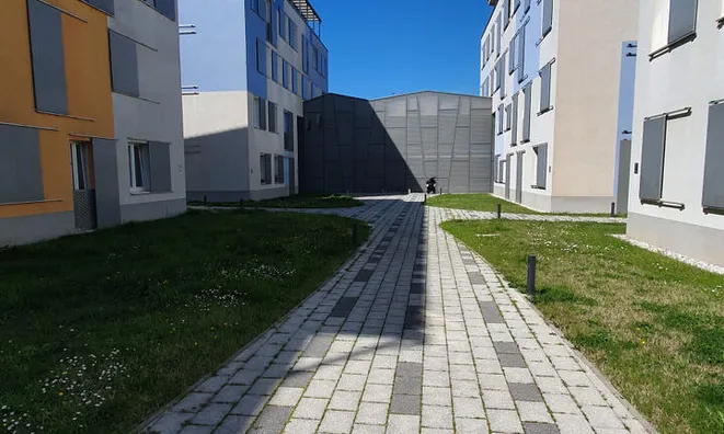 Недвижимость Квартира с гаражом в Изоле: 6