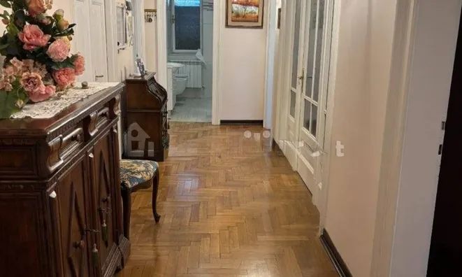 Недвижимость Квартира на улице Семинария: 20
