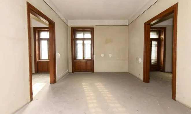 Недвижимость Квартира на улице Семинария: 14
