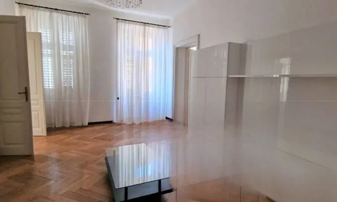 Недвижимость Квартира 292 м² в центре города Горизия: 2