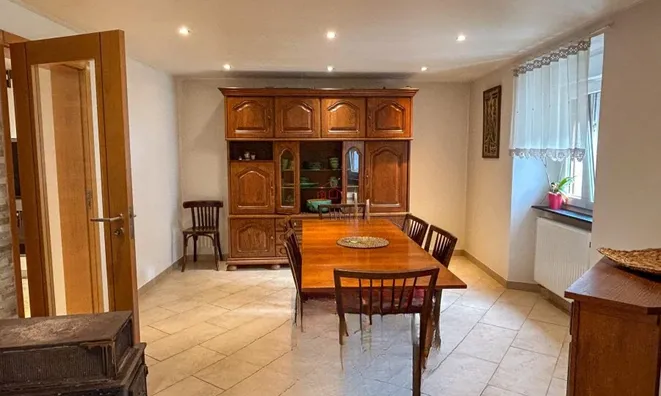 Недвижимость House 5 bedrooms for sale in Bavigne: 5