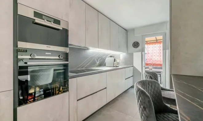 Недвижимость Apartment 4 bedrooms for sale in Berchem: 2