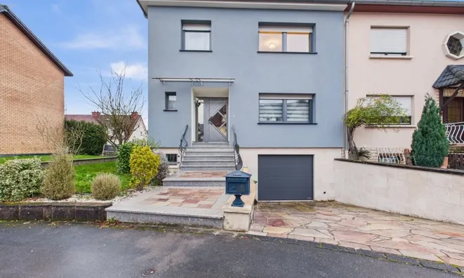 Недвижимость House 4 bedrooms for sale in Dudelange: 1