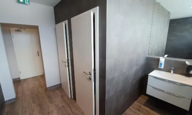 Недвижимость Офисное помещение на Ново Стегне: 2