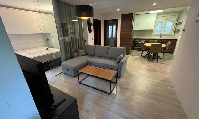 Недвижимость Apartment with three bedrooms in Arinsal: 2