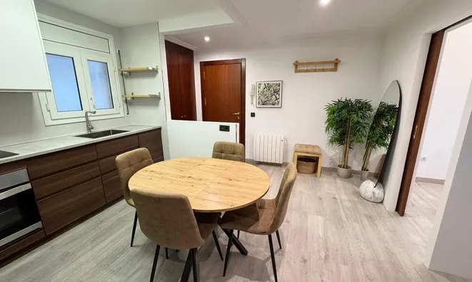 Недвижимость Apartment with three bedrooms in Arinsal: 6