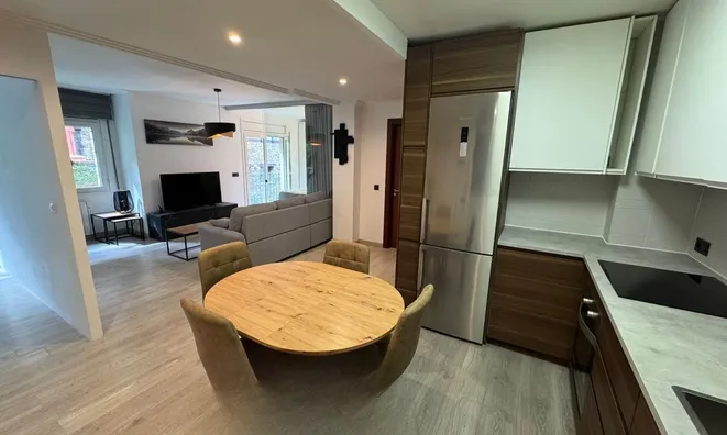 Недвижимость Apartment with three bedrooms in Arinsal: 9