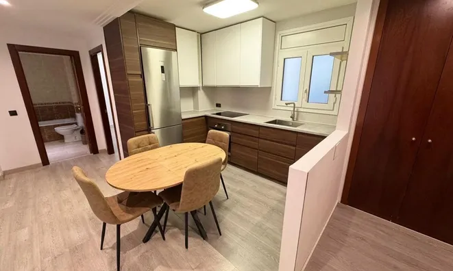 Недвижимость Apartment with three bedrooms in Arinsal: 10