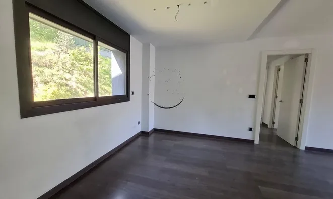 Недвижимость Unique home in Ordino with nature, light, and comfort: 7