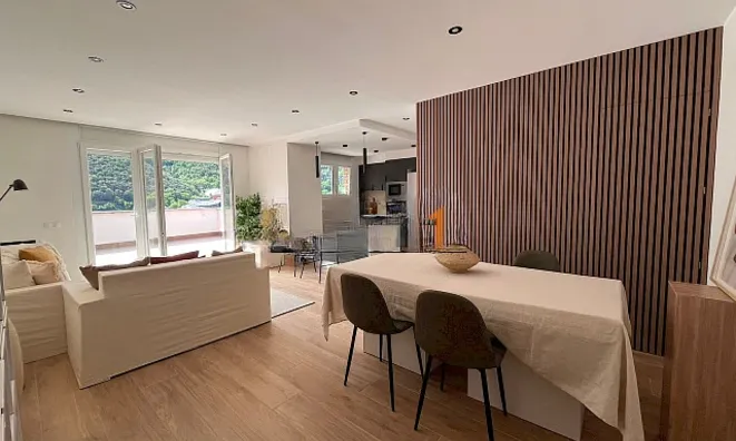 Недвижимость Reformed 2-bedroom apartment in Andorra la Vella: 2