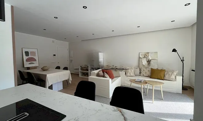 Недвижимость Reformed 2-bedroom apartment in Andorra la Vella: 6