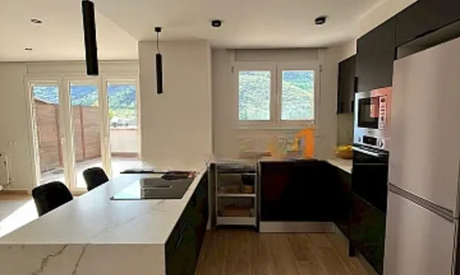 Недвижимость Reformed 2-bedroom apartment in Andorra la Vella: 8