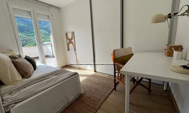 Недвижимость Reformed 2-bedroom apartment in Andorra la Vella: 9