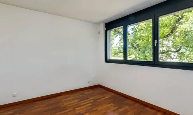 Недвижимость Single house 6 rooms: 8