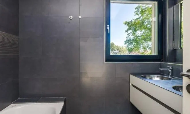 Недвижимость Single house 6 rooms: 10