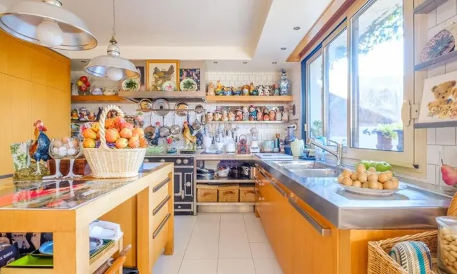 Недвижимость Attic flat 4.5 rooms: 7