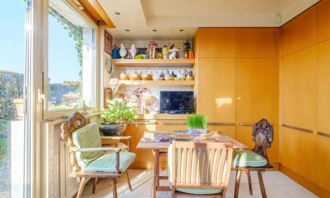 Недвижимость Attic flat 4.5 rooms: 8