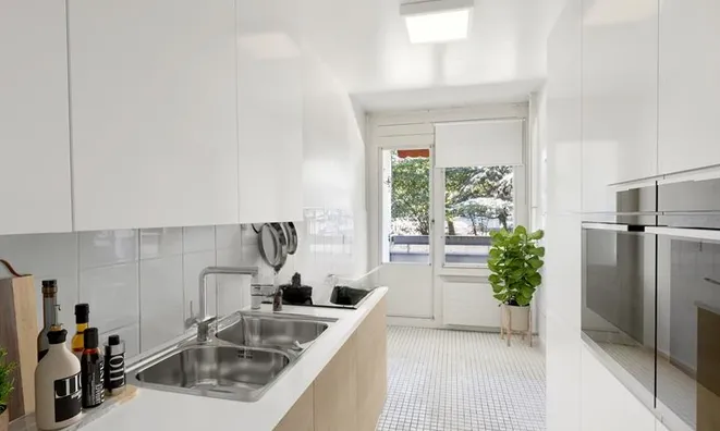 Недвижимость Apartment 4 rooms: 3