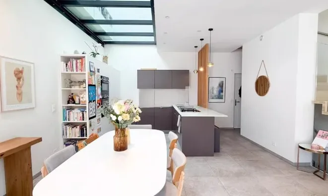 Недвижимость Single house 7 rooms: 4