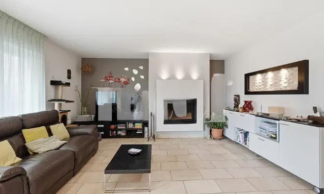 Недвижимость Apartment 5 rooms: 3