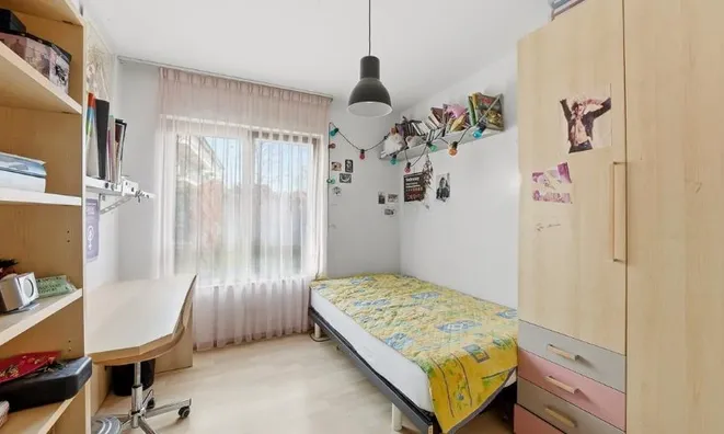 Недвижимость Apartment 5 rooms: 10