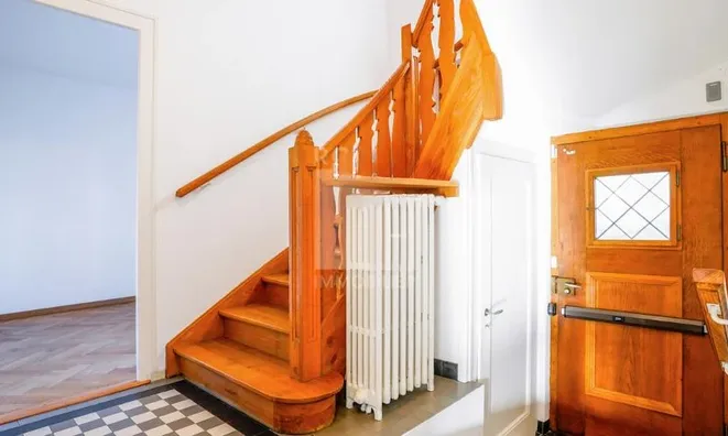 Недвижимость Single house 9 rooms: 2