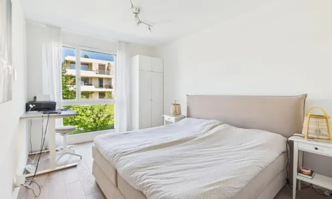 Недвижимость Apartment 5 rooms: 8