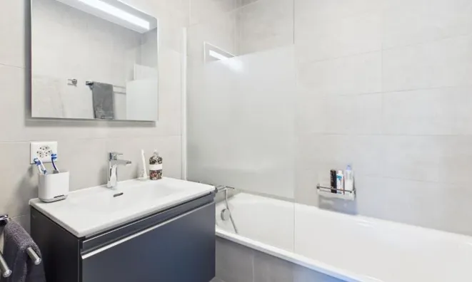 Недвижимость Apartment 5 rooms: 10