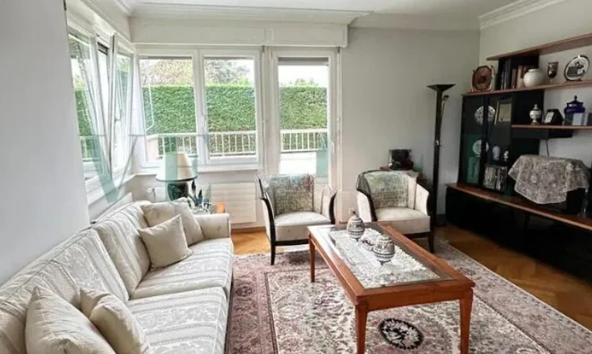 Недвижимость Villa 6 rooms: 2