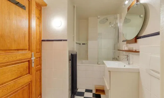Недвижимость Apartment 3 rooms: 8