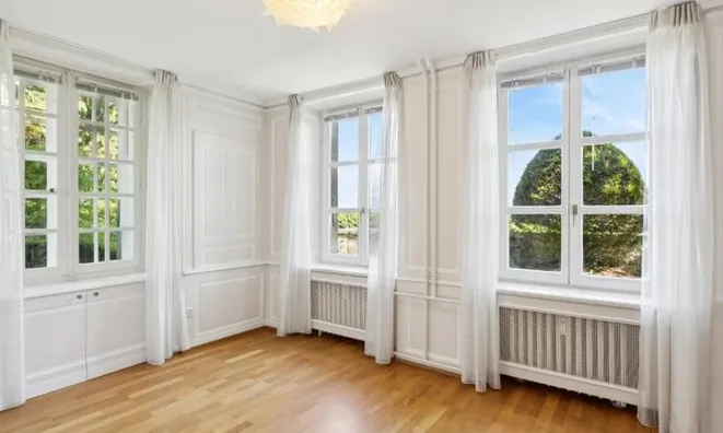 Недвижимость Apartment 6 rooms: 6