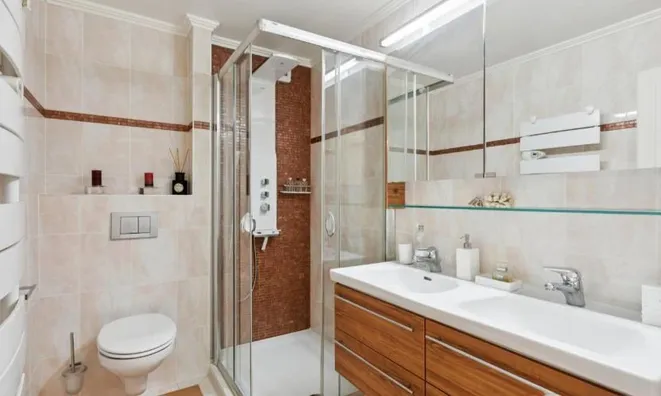 Недвижимость Apartment 6 rooms: 7