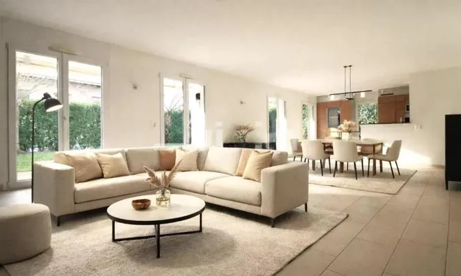 Недвижимость Apartment 6.5 rooms: 2