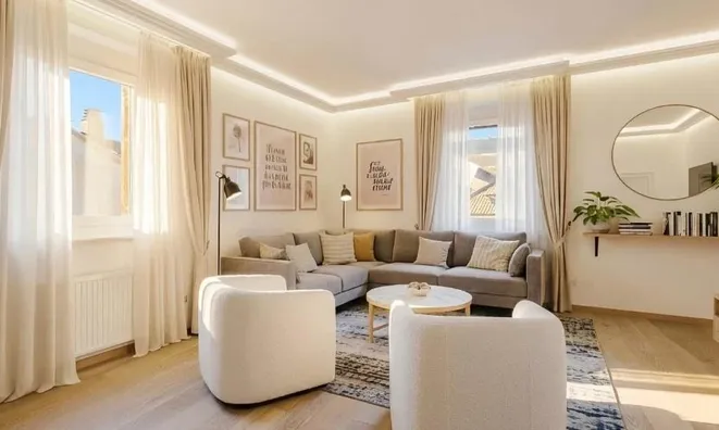 Недвижимость Apartment 5 rooms: 1