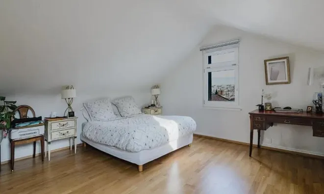 Недвижимость Apartment 5 rooms: 4