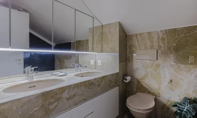 Недвижимость Apartment 5 rooms: 5