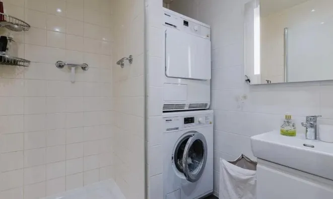 Недвижимость Apartment 5 rooms: 9