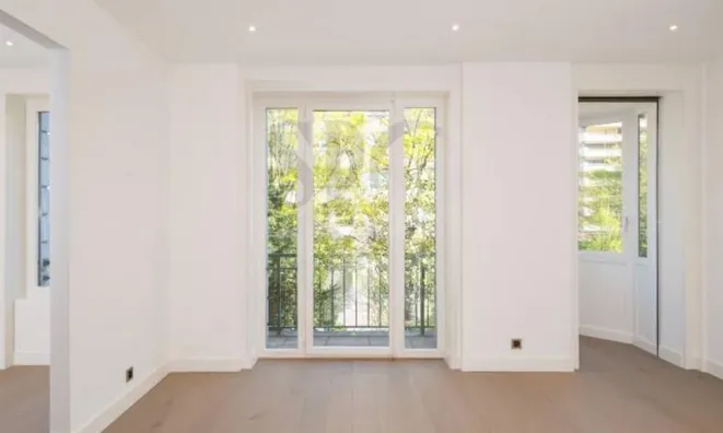 Недвижимость Apartment 8 rooms: 9