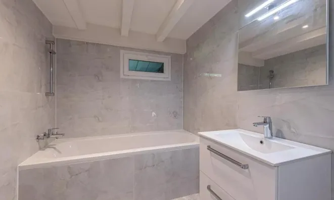 Недвижимость Single house 7 rooms: 10