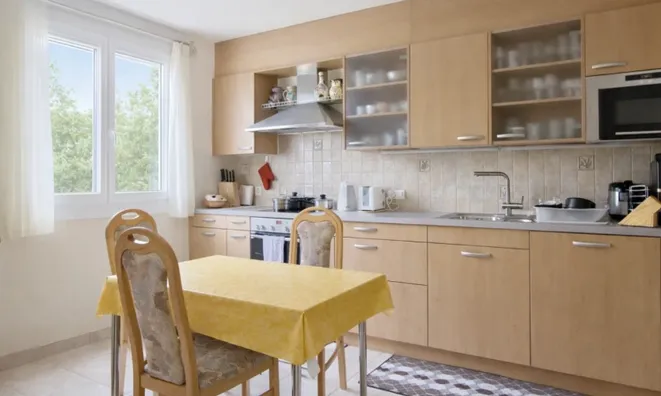 Недвижимость Apartment 5 rooms: 3