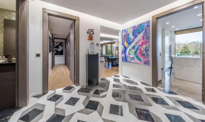 Недвижимость Attic flat 9 rooms: 3