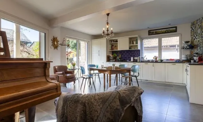 Недвижимость Villa 5.5 rooms: 5