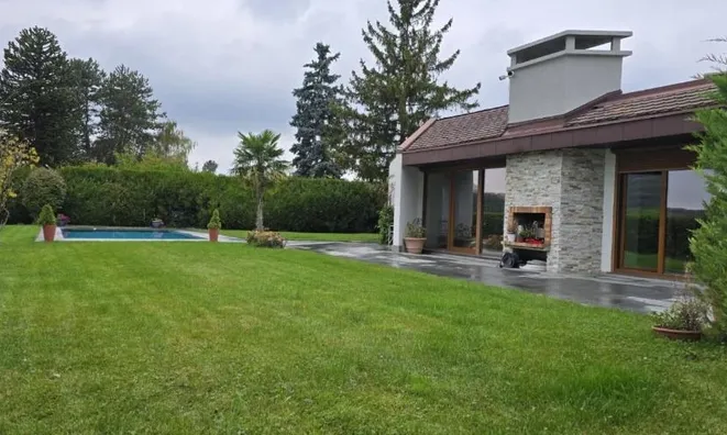 Недвижимость Villa 9 rooms: 9