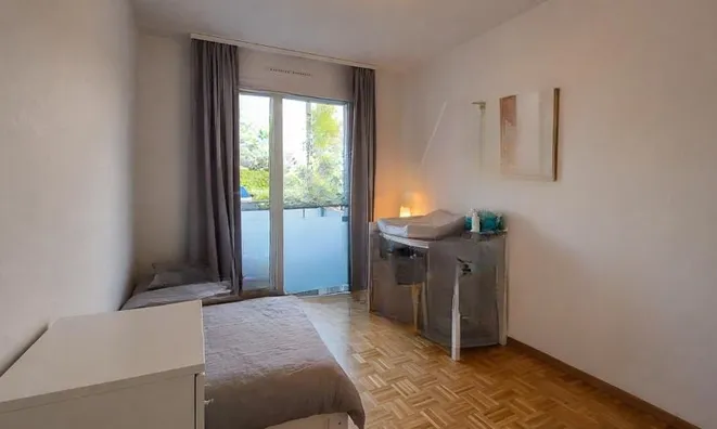 Недвижимость Apartment 4 rooms: 5