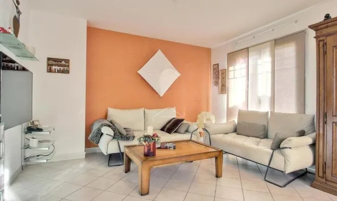 Недвижимость Row house 5 rooms: 4